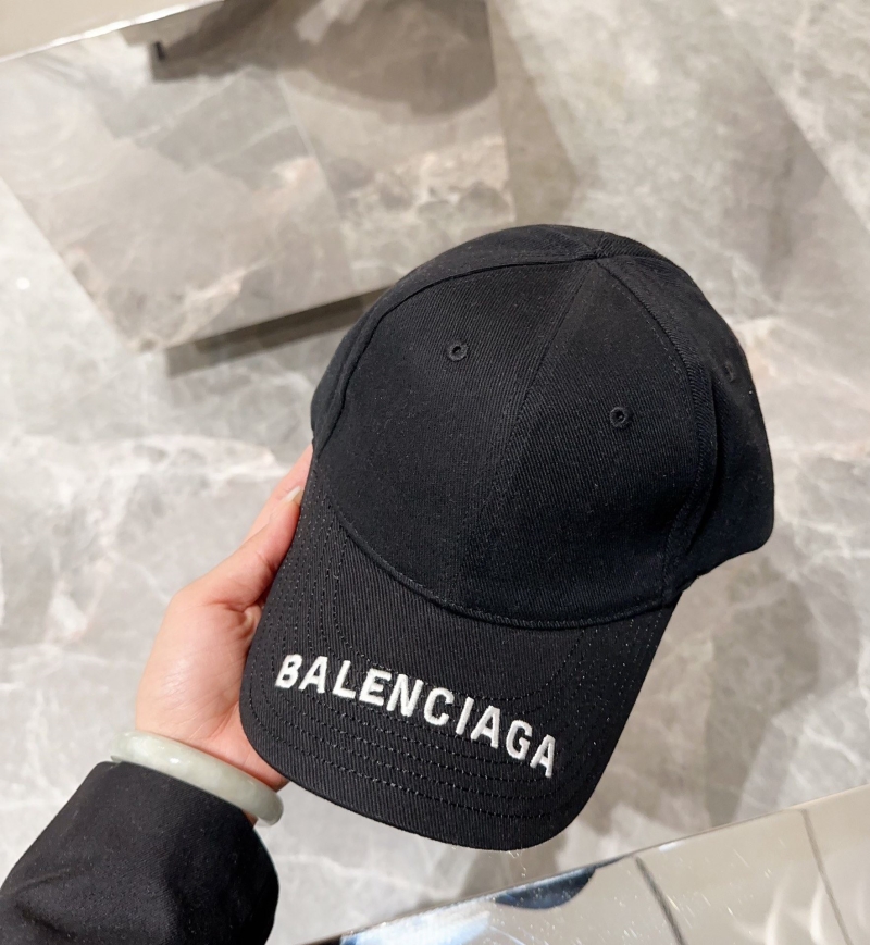 BALENCIAGA